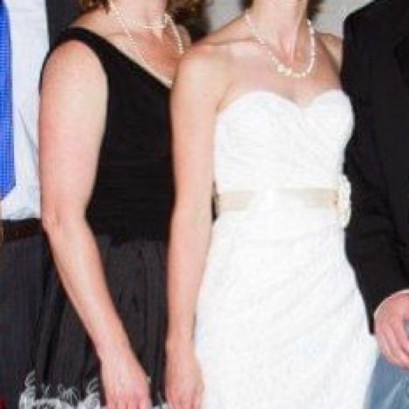 Black Dress with lots of options - Picture 7 of 8